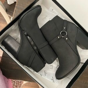 Lulus ankle booties